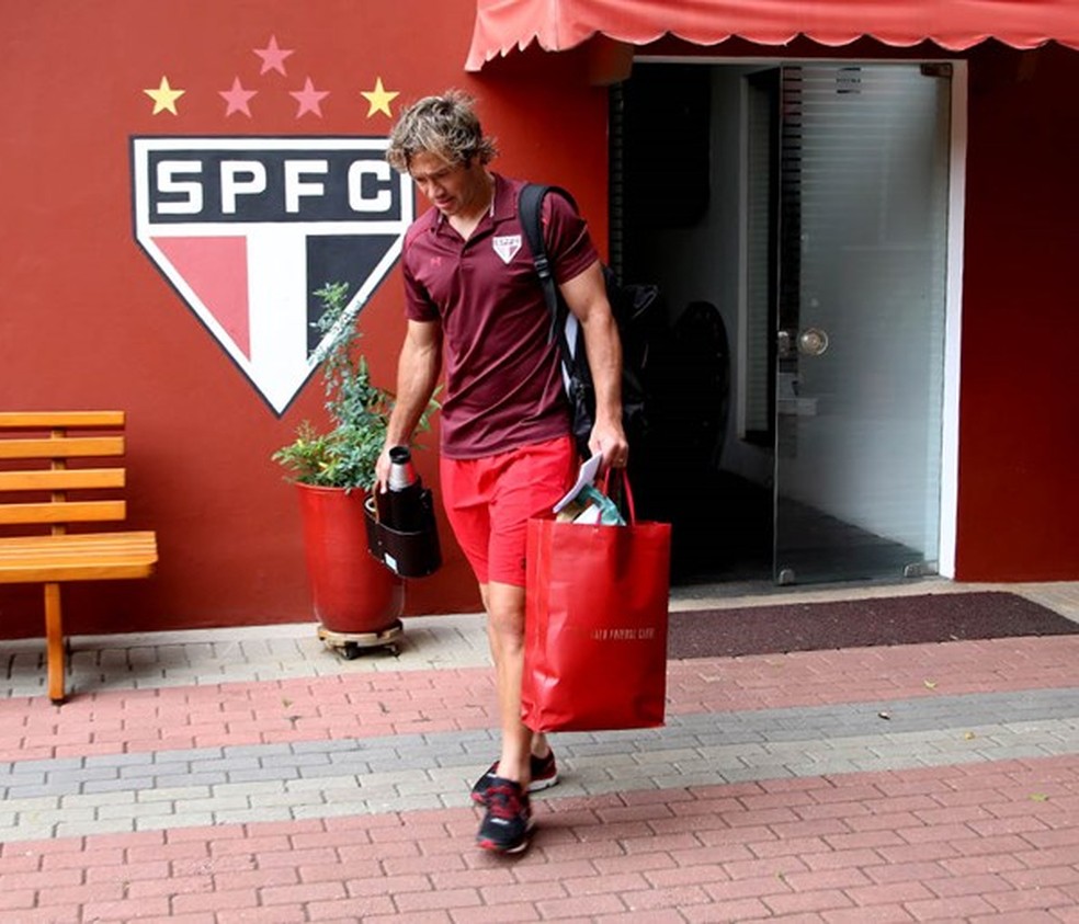 Lugano se despediu do São Paulo como jogador (Foto: Rubens Chiri / saopaulofc.net)