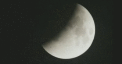 Gif mostra eclipse total da superlua (Foto: Reprodução/Slooh)