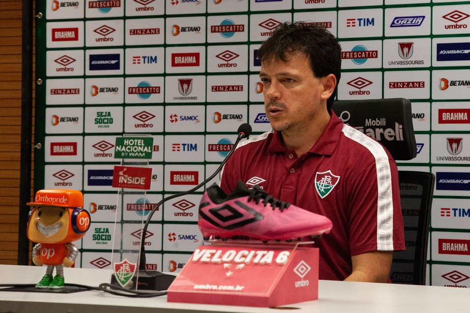 André prevê o 'jogo mais difícil da temporada' para Fluminense e pede fim  da violência no futebol