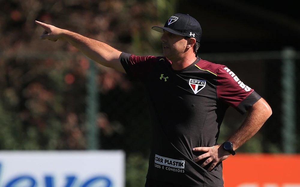 São Paulo busca mais dois reforços e conta com Thiago Mendes
