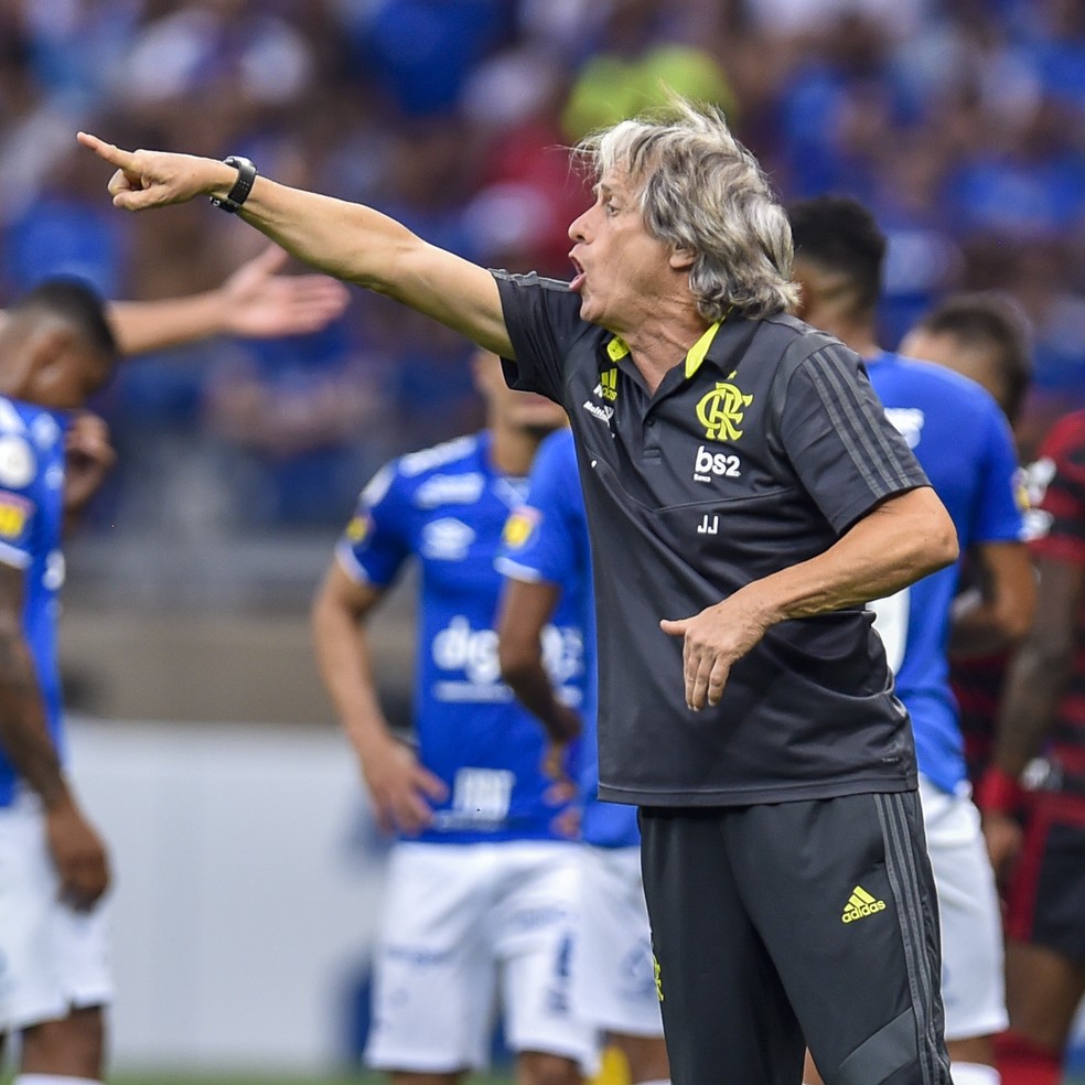 Sobre convocados, treinador pediu reação dos clubes — Foto: Douglas Magno/BP Filmes