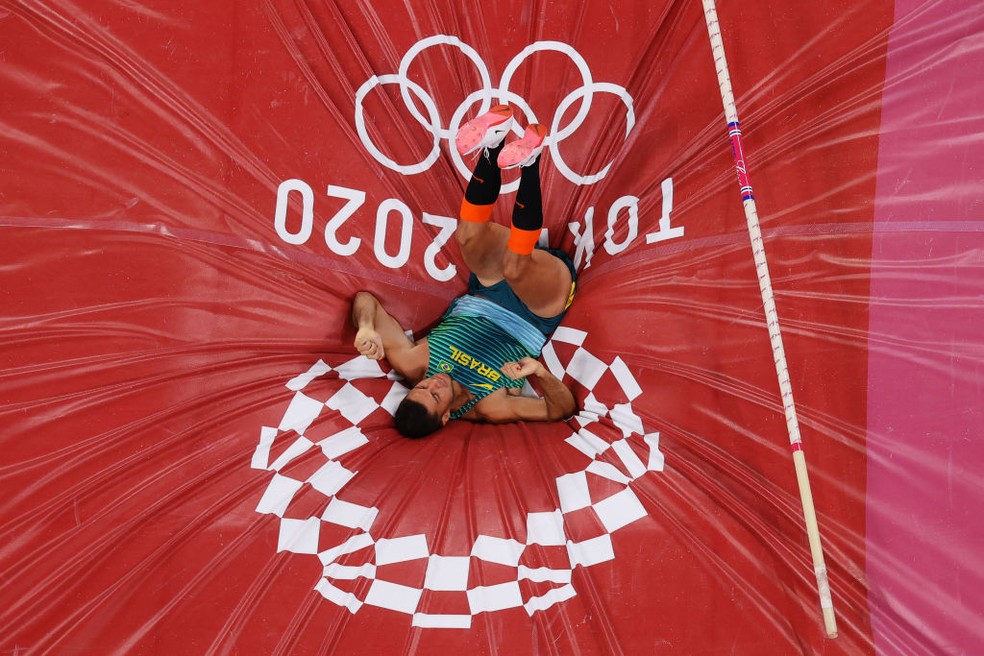 Thiago Braz na final do salto com vara em Tóquio — Foto: Richard Heathcote/Getty Images
