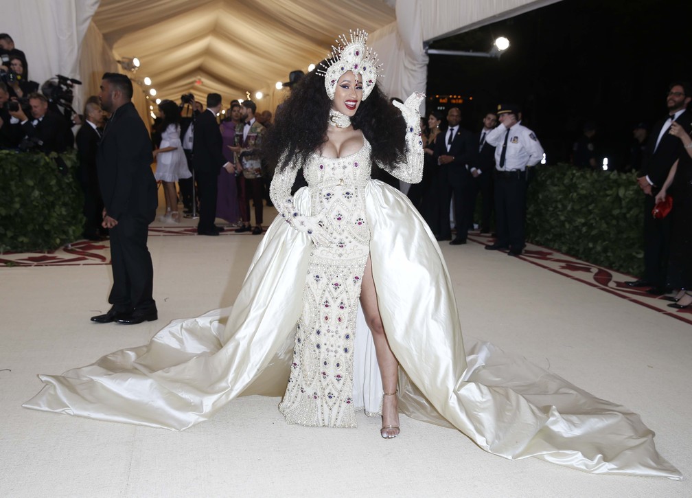 Rapper Cardi B chega ao Baile de Gala do Met, em Nova York (EUA) (Foto: Carlo Allegri/Reuters)