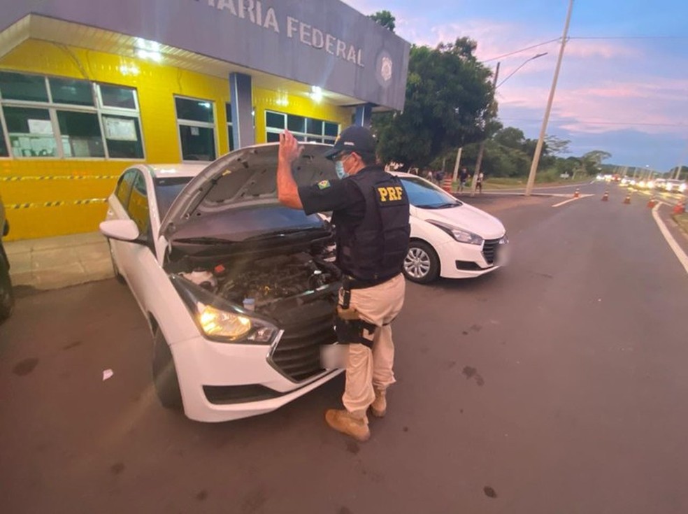 PRF apreende veículo clonado em Teresina — Foto: Divulgação/PRF-PI