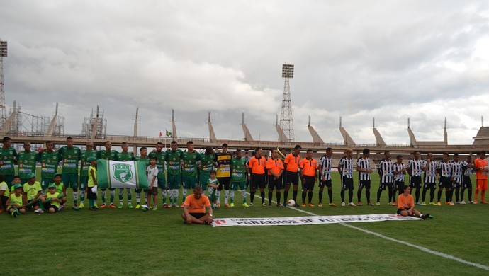 Tapajós e São Raimundo fizeram abertura oficial do Campeonato Paraense 2016 (Foto: Sabrina Rabelo/ GloboEsporte.com)