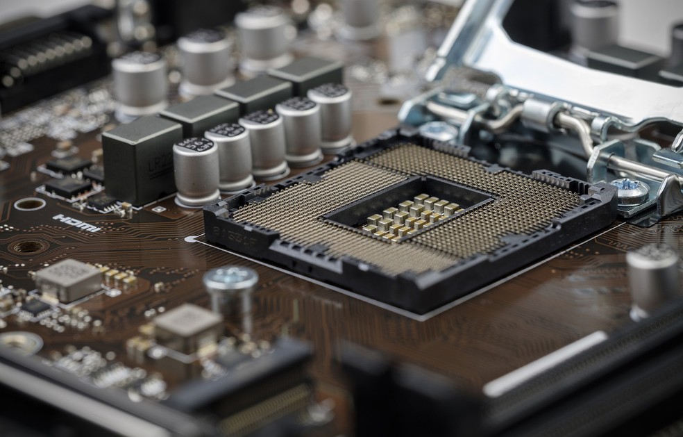 Software do chip UEFI usado por placas-mãe pode ser adulterado para contaminar o sistema operacional.  — Foto: Bruno-Germany/Pixabay