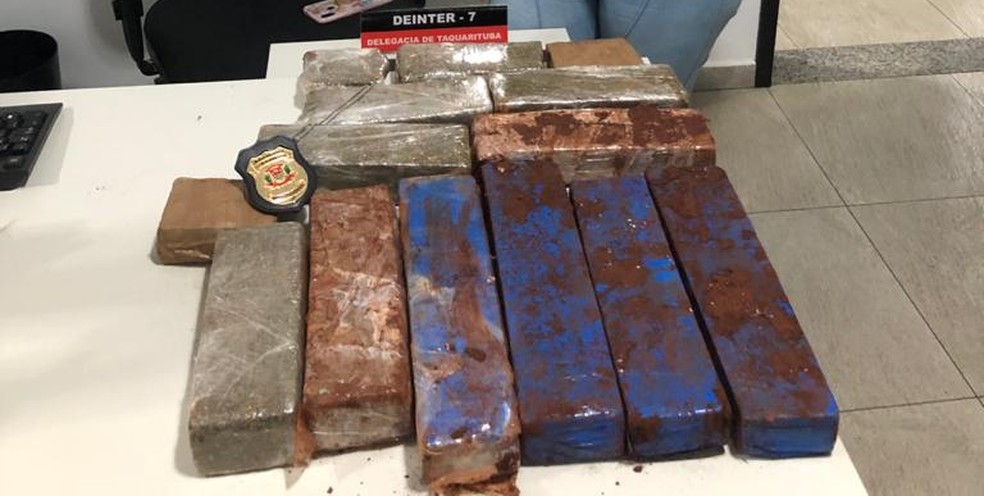 Grupo &eacute; detido por tr&aacute;fico de drogas em Taquarituba &mdash; Foto: Pol&iacute;cia Civil/Divulga&ccedil;&atilde;o