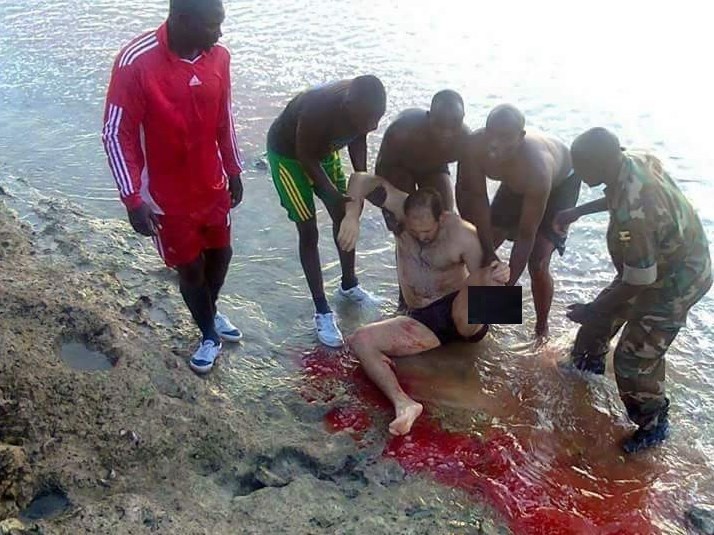 Atacado por crocodilo, turista é retirado da água do Lago Victoria