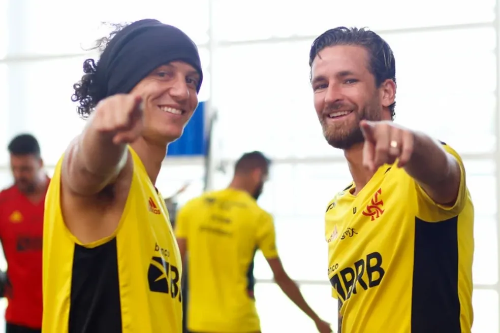 David Luiz e L&eacute;o Pereira, a dupla de zaga que mais atuou pelo Flamengo em 2022 &mdash; Foto: Gilvan de Souza/Flamengo