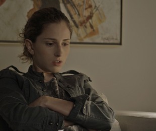 Carol Duarte (Ivana) em cena de 'A força do querer' | Reprodução