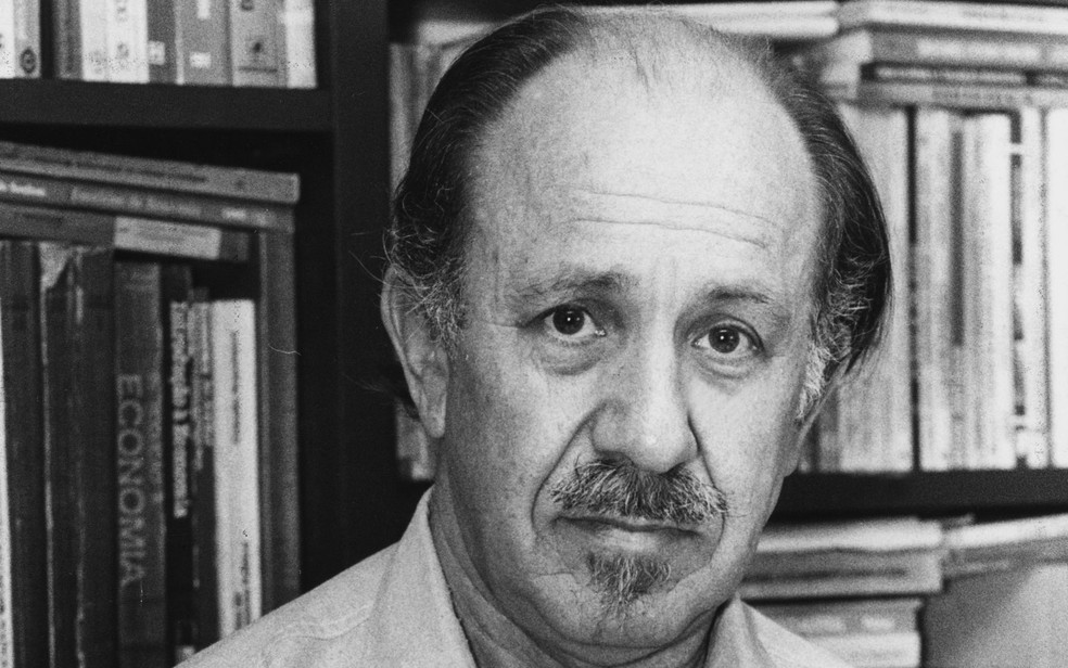 Paul Singer, economista e um dos fundadores do PT, morreu na noite desta segunda-feira (16), em foto de 1988 (Foto: Agência Estado)