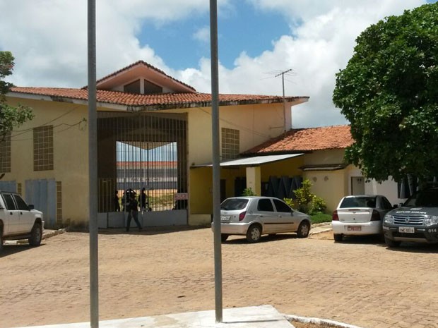 Diretora da Penitenciária de Alcaçuz foi afastada do cargo (Foto: Marksuel Figueredo/Inter TV Cabugi)