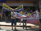 Grupos protestam contra o governo Dilma em duas cidades do RS