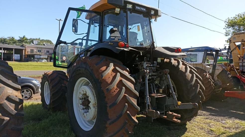 Seis máquinas agrícolas furtadas na região de Itapeva são recuperadas no Paraná  — Foto: Polícia Civil/ Divulgação