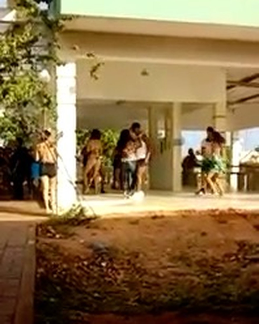 Estudantes dançam forró em câmpus da UFT — Foto: Reprodução/O Tocantins