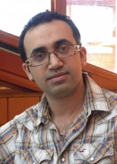Arsham Parsi, fundador da ONG Iranian Railroad for Queer Refugees