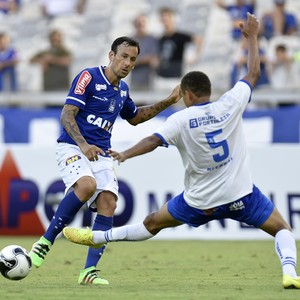 Cabral fala sobre perda de lugar, pede calma, mas admite momento difícil