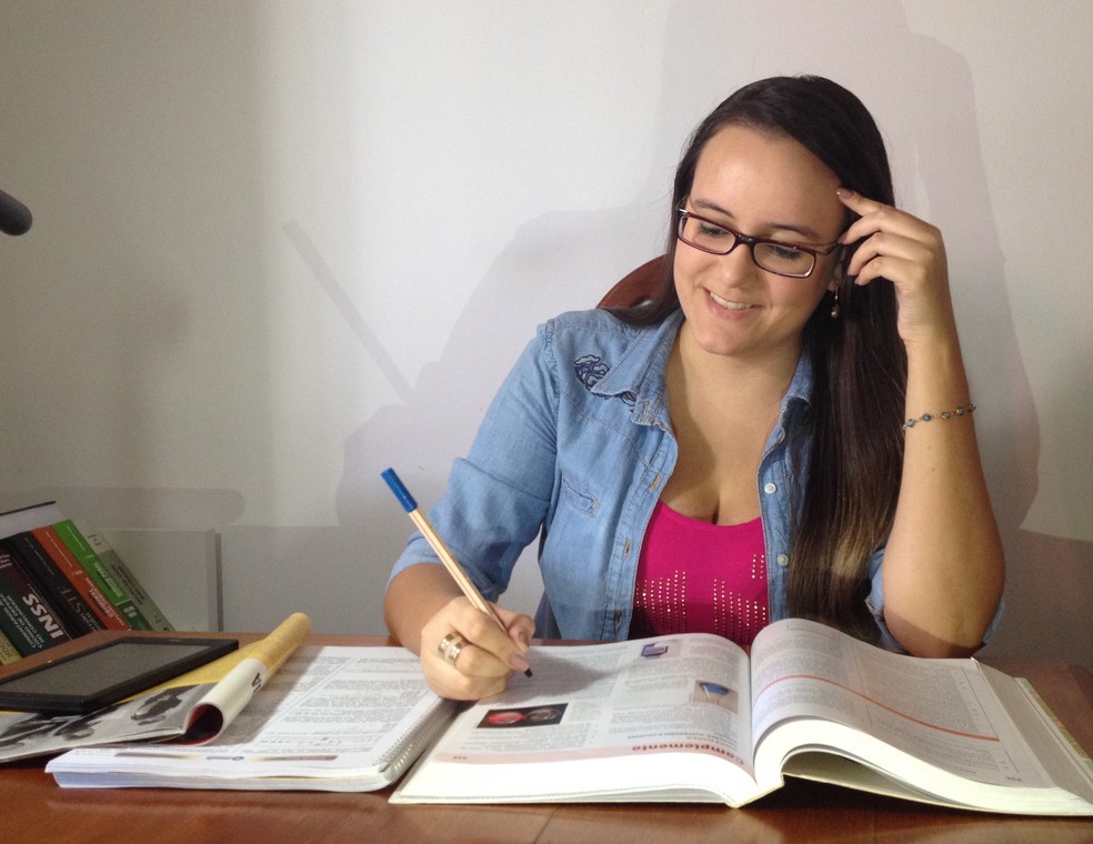 Aluno Que Tirou 1000 No Enem Estudante Paraibana Que Tirou Nota Mil Na Redacao Oferece Tutoria