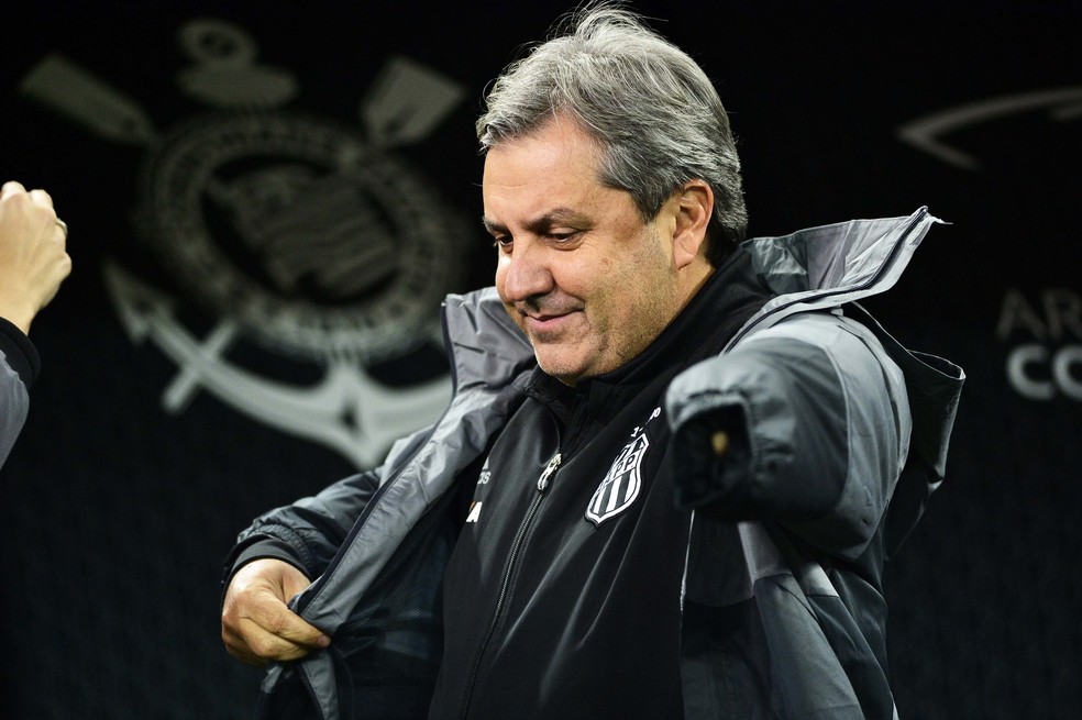 Gilson Kleina é o quarto treinador da Chapecoense na temporada 2017 (Foto: Marcos Ribolli)