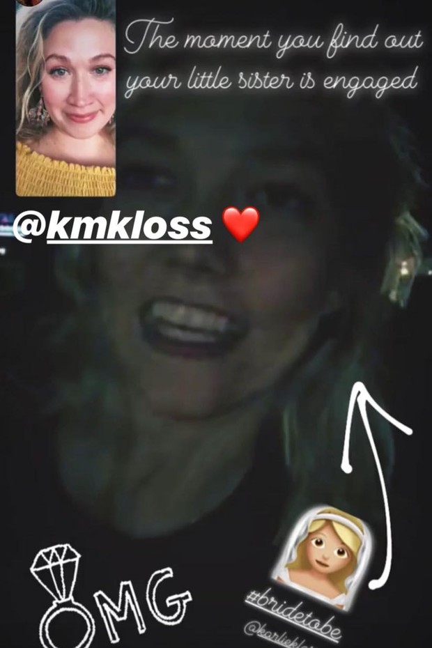 Karlie Kloss mostra a reação de sua família e amigos ao contar que estava noiva (Foto: Reprodução/Instagram)