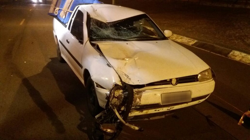 Condutor da bicicleta não resistiu aos ferimentos e morreu no hospital (Foto: Osvaldo Bento/Debate Notícias/Cedida)