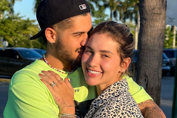 A influenciadora Virgínia Fonseca e o marido, o cantor Zé Felipe, em Miami (Foto: Reprodução/Instagram)