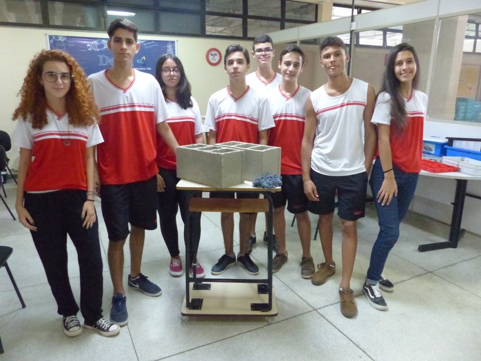 Equipe Delta do Centro Integrado Sesi-Senai de São João Nepomuceno — Foto: Márcio Sabones/Reprodução