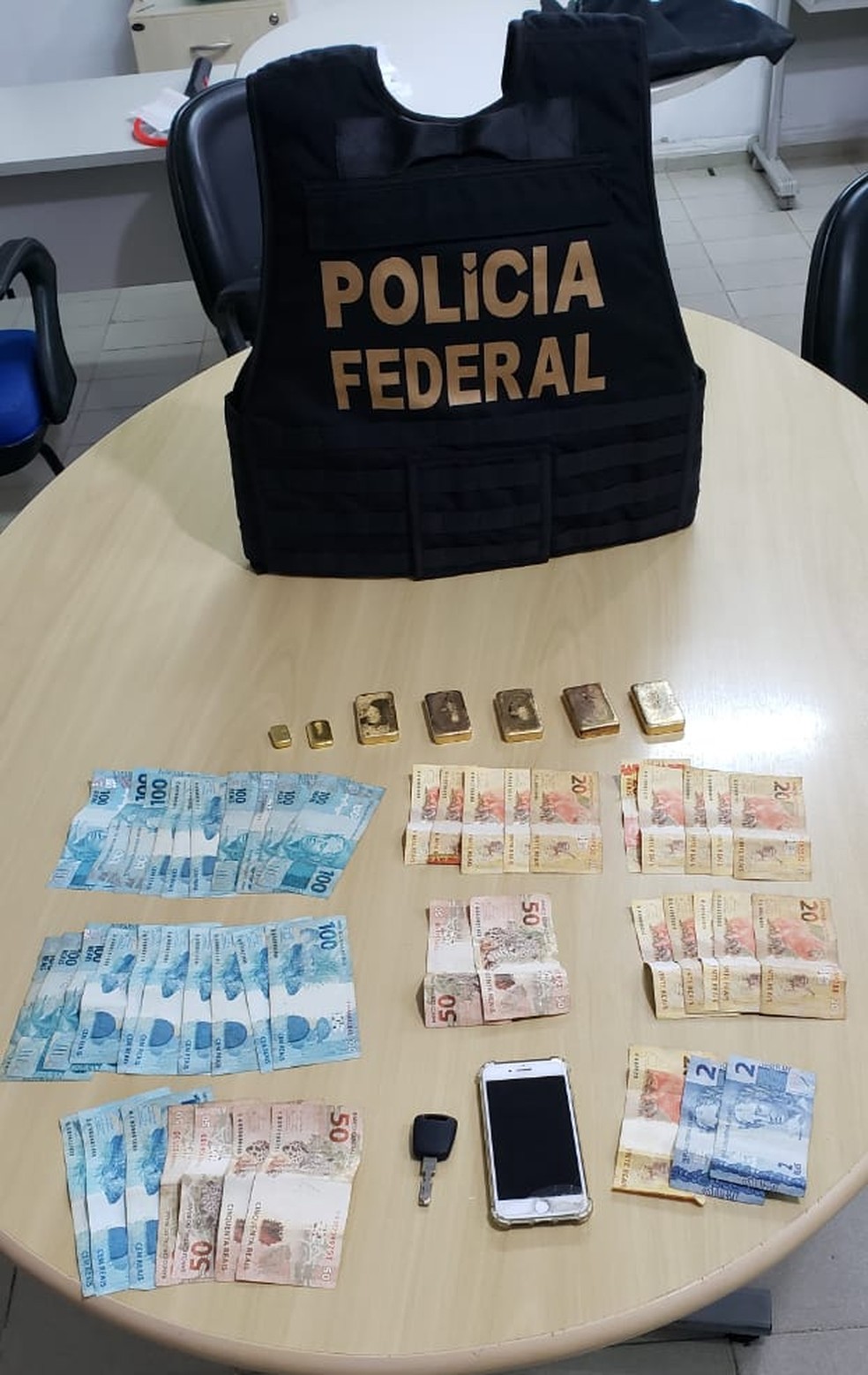 Caminhoneiro Brasileiro E Preso Em Rr Por Contrabando De Ouro Na Fronteira Com A Venezuela Roraima G1