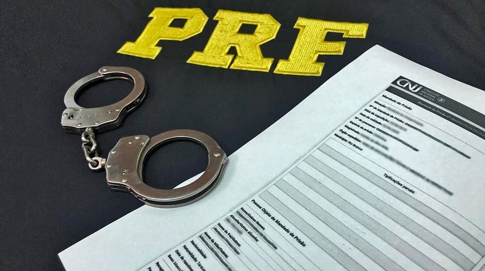Suspeito de violência doméstica e violação sexual é preso após abordagem policial, na PB — Foto: PRF/Divulgação