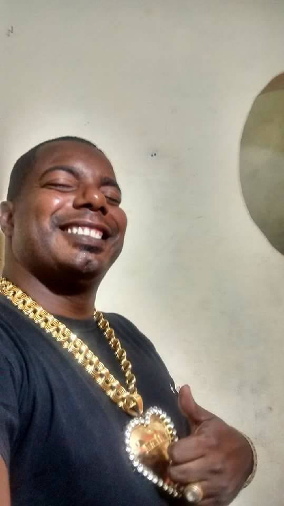 O funkeiro MC Naldinho, do hit 'Tapinha', em foto publicada no Facebook em 10 de dezembro de 2016 (Foto: ReproduÃ§Ã£o/Facebook/Naldinho BP Aguinaldo Timotio Alves)
