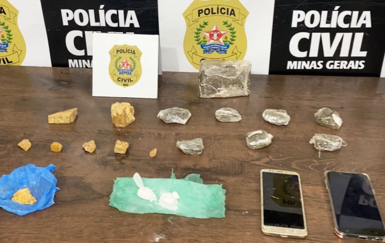 Operação em Araxá termina com dois jovens por tráfico de drogas