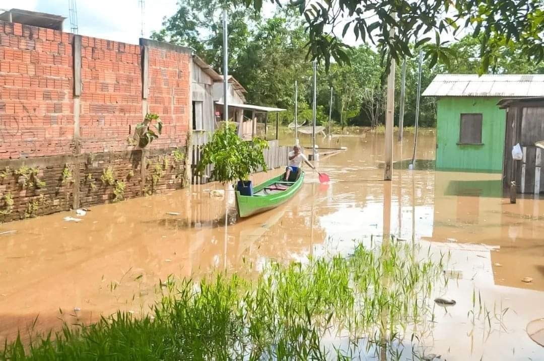 Prefeitura decreta situação de emergência em Sena Madureira após Rio Iaco transbordar 