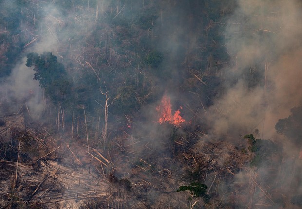 Foco de incêndio na Amazônia, perto de Porto Velho. (Foto: Victor Moriyama/Getty Images)