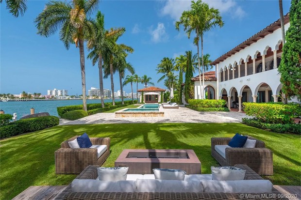Cher coloca mansão à venda por R$ 115,5 milhões em Miami (Foto: Reprodução / Zillow)