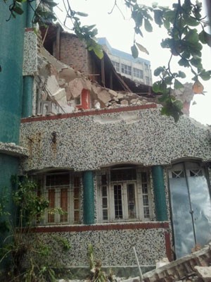 Parte do edifício foi demolida na última sexta (Foto: Katherine Coutinho / G1)