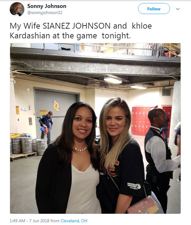 Sianez Johnson e Khloe Kardashian (Foto: Reprodução Twitter)