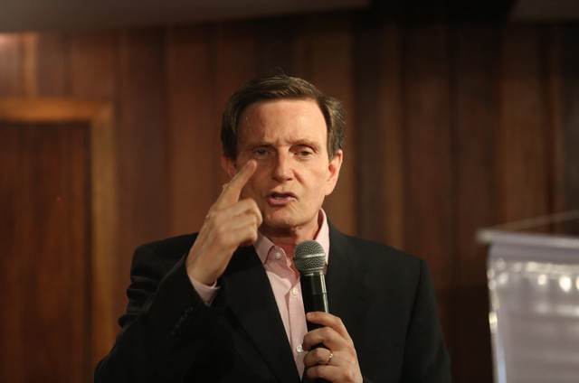 Checamos artigo de Crivella sobre 'hist&oacute;rias mal contadas' de seu governo