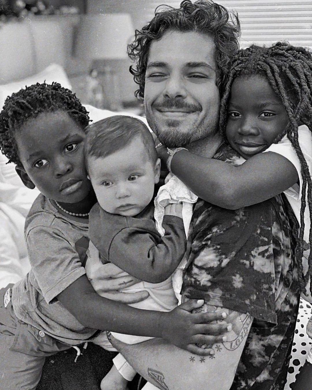 Giovanna Ewbank posta homenagem de aniversário dos filhos para seu irmão (Foto: reprodução/ Instagram)