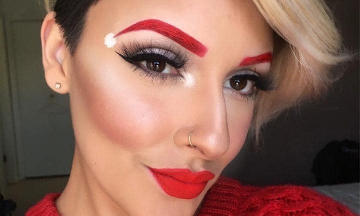 Maquiagem para o Natal: sobrancelhas bizarras que estão bombando na web  (Foto: Reprodução / Instagram)