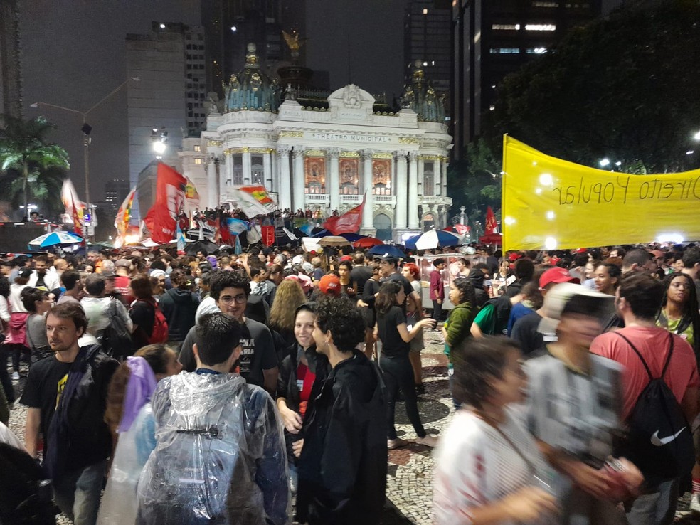 Ato em defesa da democracia no Centro do Rio &mdash; Foto: Luiz Carlos Lima/Arquivo pessoal