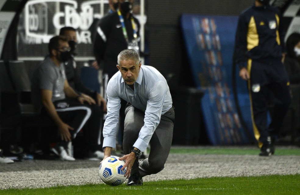 [OPINIÃO] Frustração com Corinthians é exemplo de ruptura expectativa versus realidade