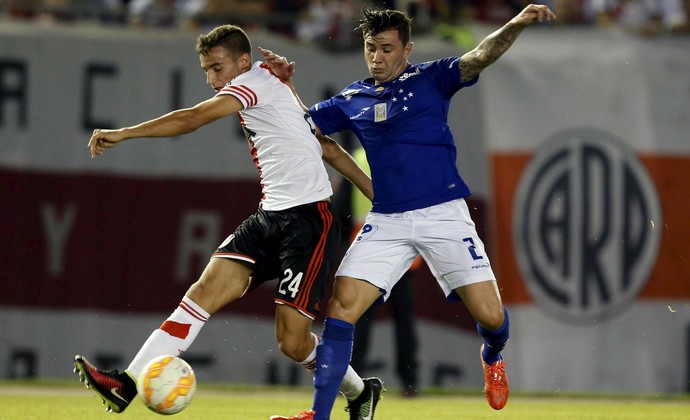 Bordões esportivos movem jogadores do Cruzeiro para chegar à semifinal