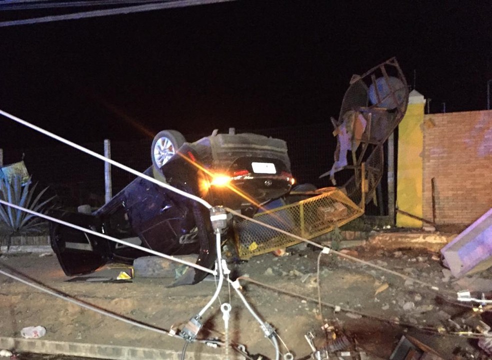 Acidente aconteceu em Teixeira de Freitas — Foto: Arquivo Pessoal