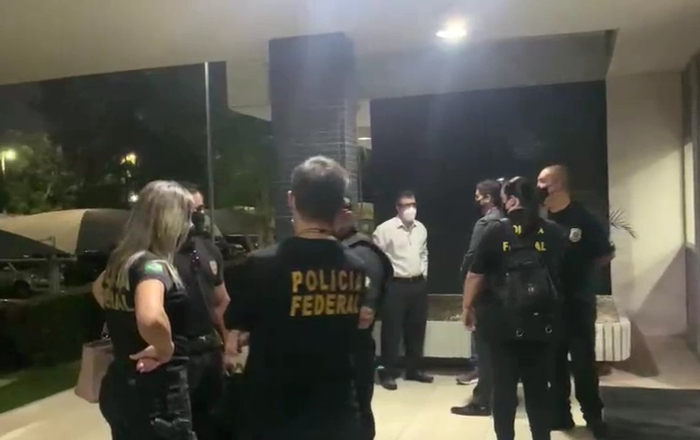  Os mandados acontecem em domicílios de investigados, em Fortaleza e Maranguape.  — Foto: Polícia Federal/Divulgação