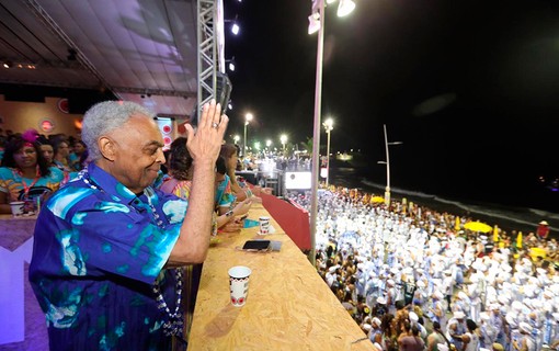 Gilberto Gil curtindo o Carnaval de Salvador