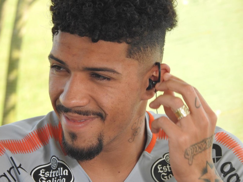 Douglas já tem 15 jogos com a camisa do Corinthians — Foto: Marcelo Braga