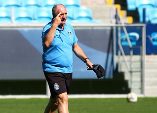 Grêmio recebe consultas e estuda destino de batalhão de emprestados