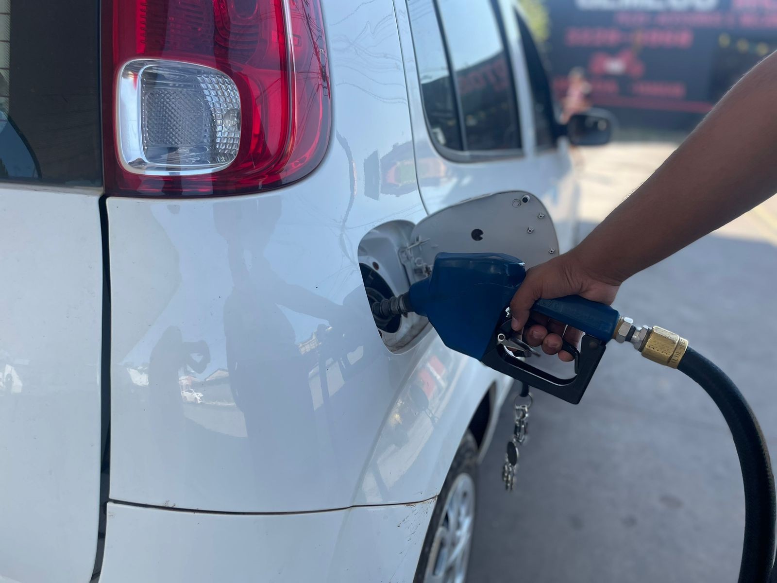 Gasolina tem média de R$6,64 em Rio Branco e é a mais cara do país em setembro, aponta levantamento