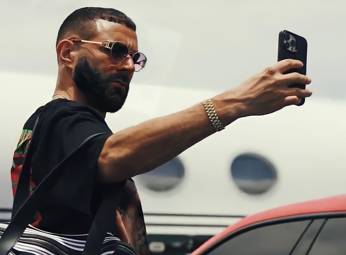 Vidéo: Benzema montre Ferrari cabriolet, Lamborghini et avion privé en vacances à Miami |  divertissement