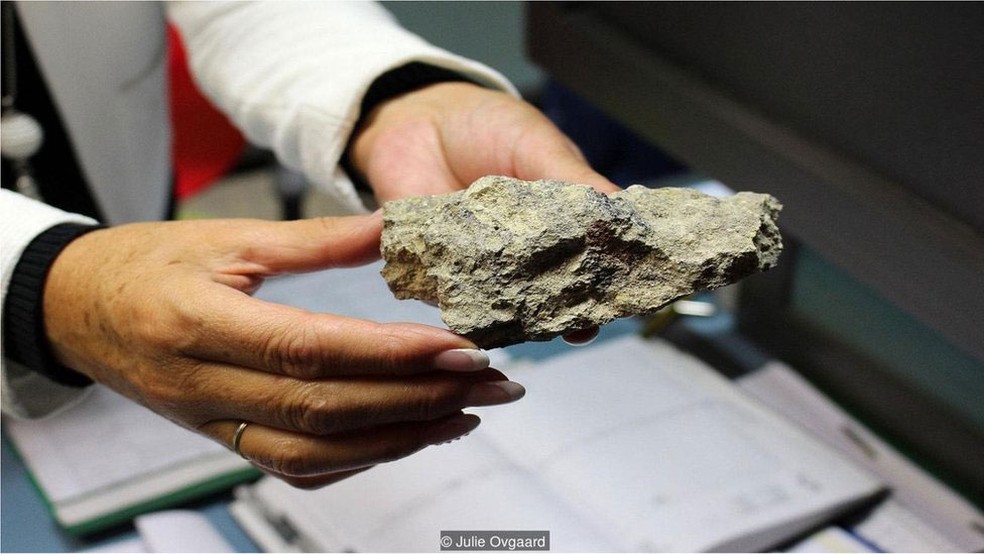 Força do impacto do asteroide transformou elementos das rochas em diamante (Foto: Julie Ovgaard )